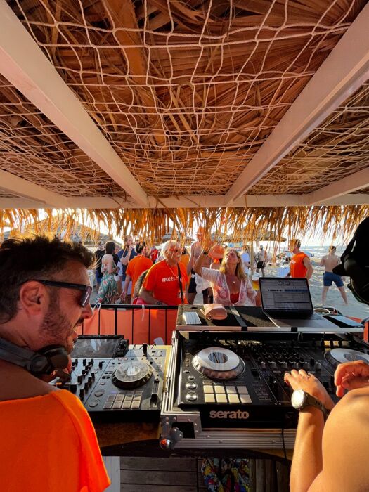 Orange Beach Party a Rimini Orange Beach Party a Rimini desktop picture