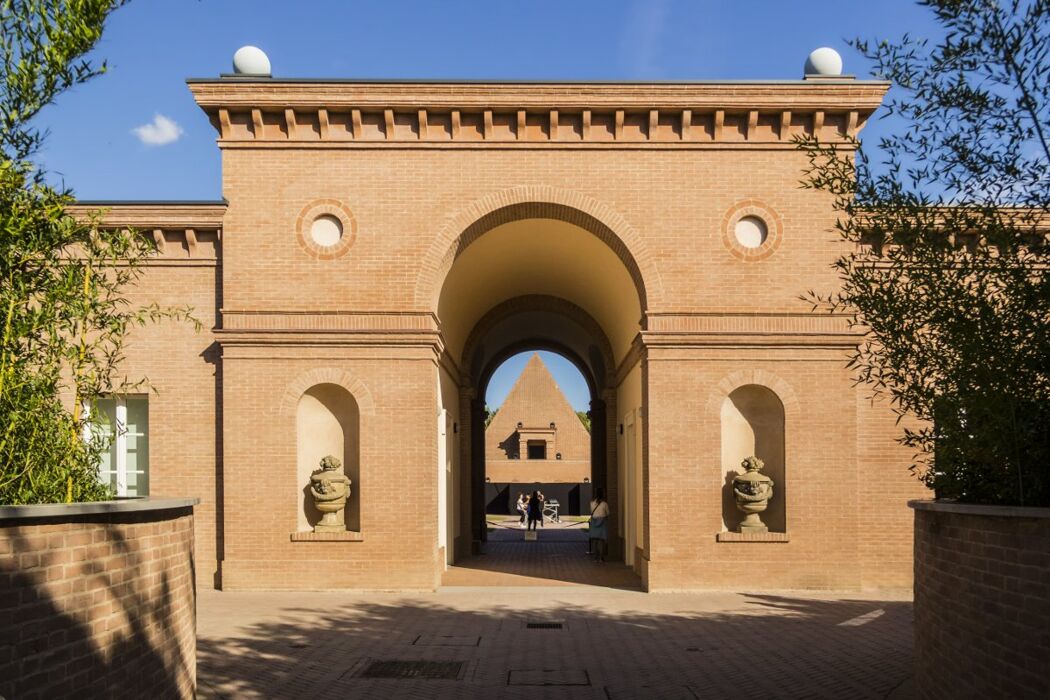 Visita guidata al Labirinto della Masone di Fontanellato Visita guidata al Labirinto della Masone di Fontanellato desktop picture