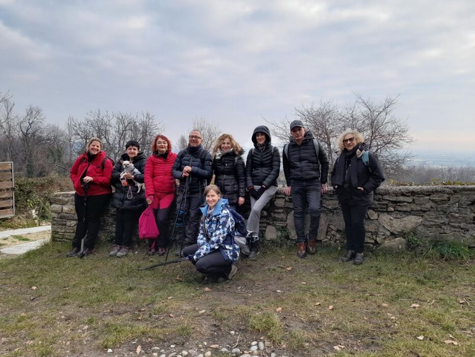 Escursione al Monastero di Astino attraverso il bosco dell'Allegrezza Escursione al Monastero di Astino attraverso il bosco dell'Allegrezza desktop picture