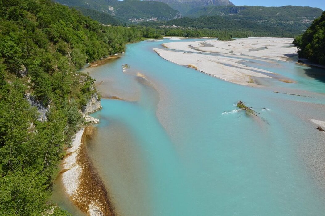 Passeggiata a Pinzano al Tagliamento con pranzo al ristorante Passeggiata a Pinzano al Tagliamento con pranzo al ristorante desktop picture