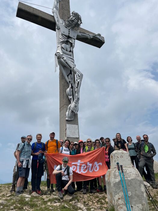 Escursione sulle creste del Monte Summano Escursione sulle creste del Monte Summano desktop picture