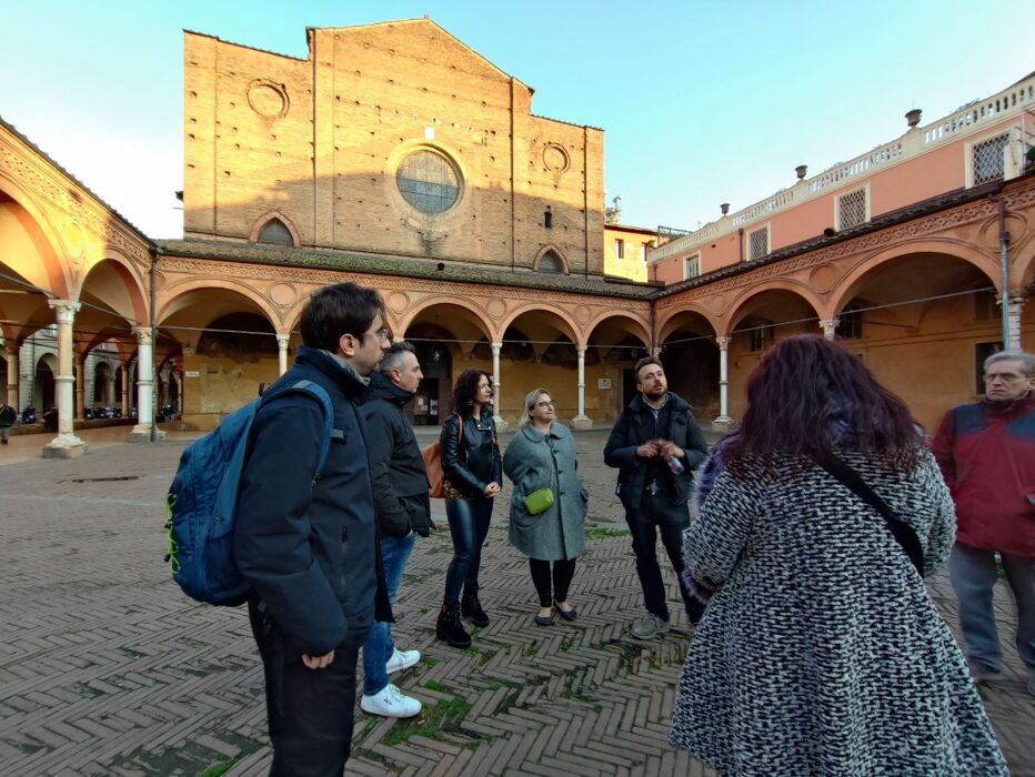 Bologna Misteriosa: Tour tra storia, cultura, scienza e magia Bologna Misteriosa: Tour tra storia, cultura, scienza e magia desktop picture