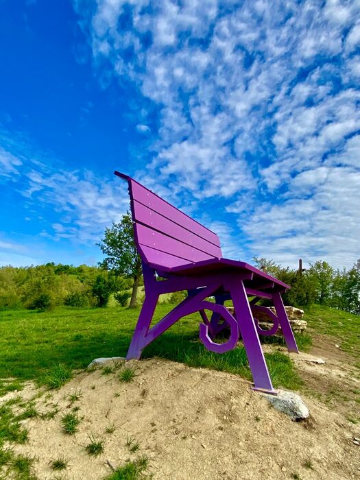 Panoramico trekking pomeridiano: big bench viola e grigliata finale Panoramico trekking pomeridiano: big bench viola e grigliata finale desktop picture