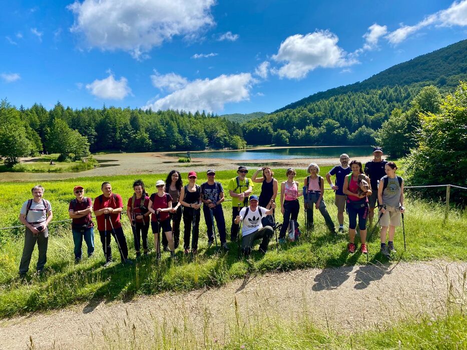 Trekking dal lago Calamone al Monte Ventasso con Pranzo in rifugio Trekking dal lago Calamone al Monte Ventasso con Pranzo in rifugio desktop picture
