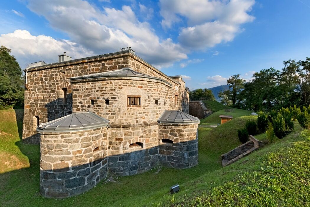 Gita in Valsugana: visita al Forte delle Benne con sessione di yoga Gita in Valsugana: visita al Forte delle Benne con sessione di yoga desktop picture