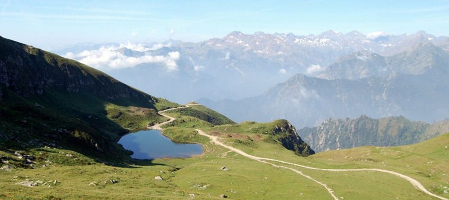 Escursione al Lago di Monastero nelle Valli di Lanzo Escursione al Lago di Monastero nelle Valli di Lanzo desktop picture