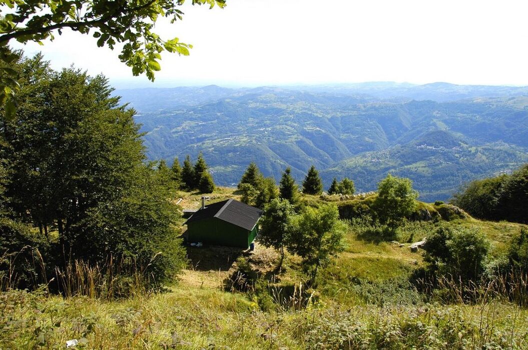 Trekking a cima Marana: la montagna sacra dell’Alto Vicentino Trekking a cima Marana: la montagna sacra dell’Alto Vicentino desktop picture