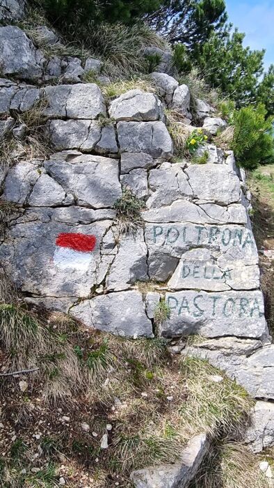 Trekking al rifugio Telegrafo attraverso il sentiero della Pastora Trekking al rifugio Telegrafo attraverso il sentiero della Pastora desktop picture
