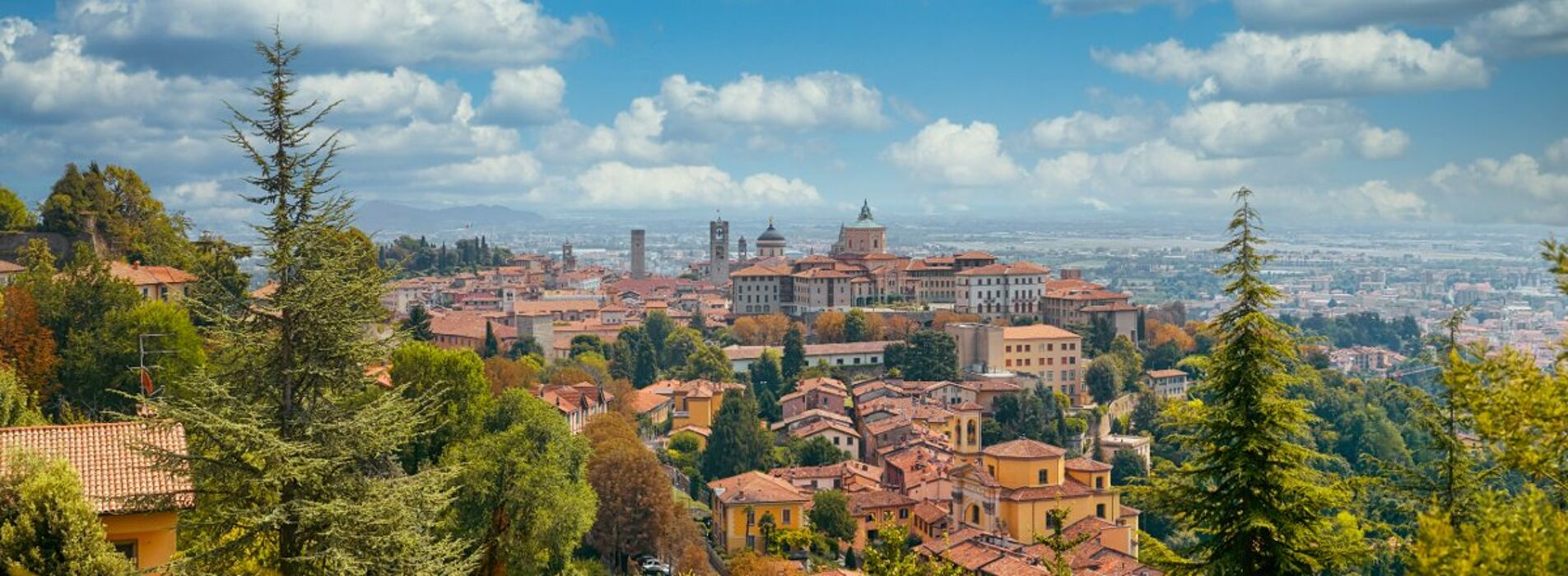 Passeggiata a Bergamo: il tramonto lungo le Mura di Città Alta Passeggiata a Bergamo: il tramonto lungo le Mura di Città Alta desktop picture