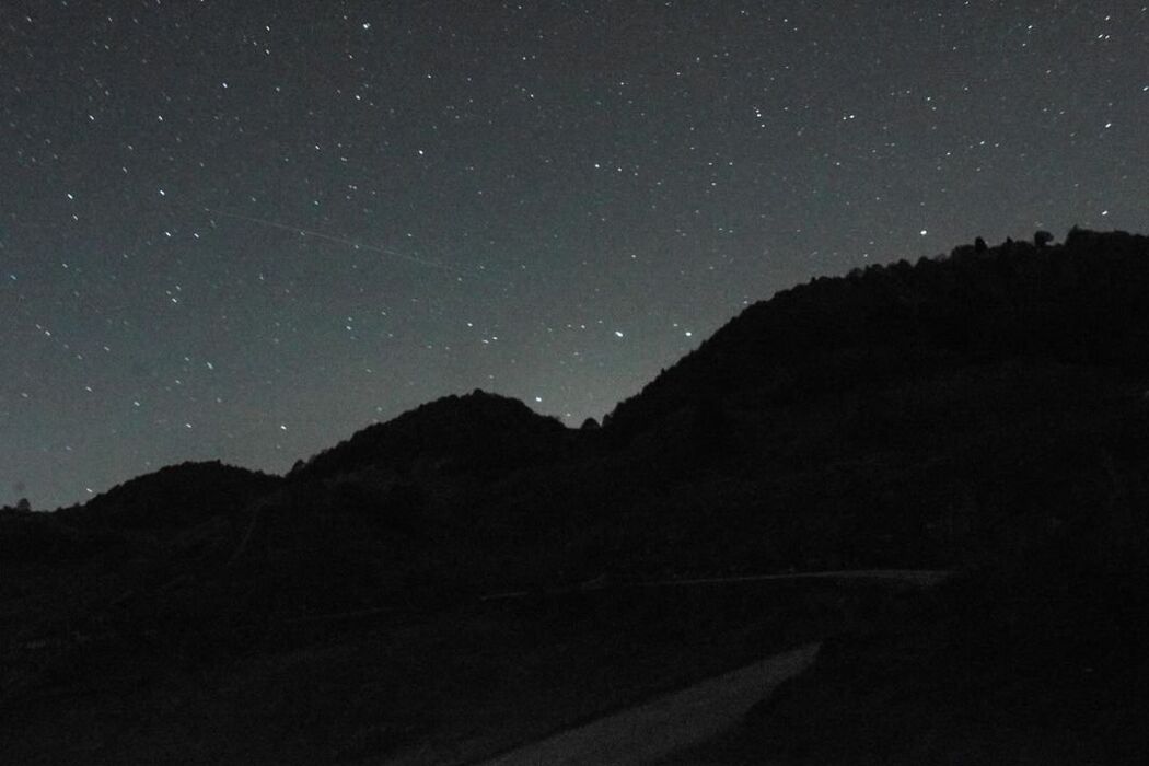 Escursione serale sul Monte Novegno: cena in Malga e stelle cadenti Escursione serale sul Monte Novegno: cena in Malga e stelle cadenti desktop picture