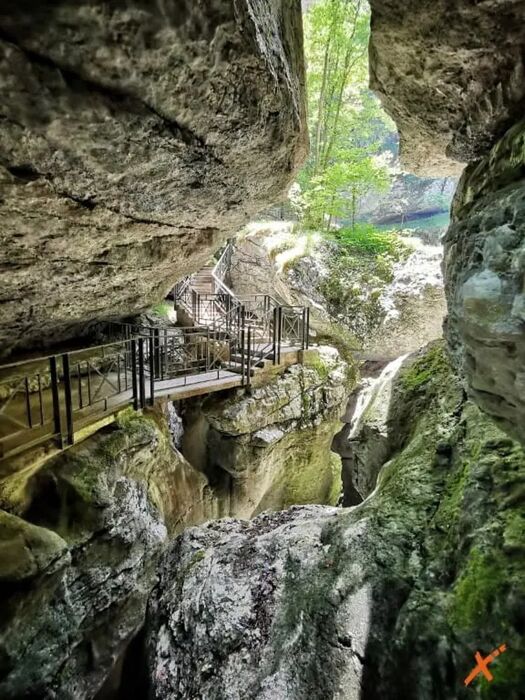 Grotte verdi di Pradis: alla scoperta del Carsismo Grotte verdi di Pradis: alla scoperta del Carsismo desktop picture