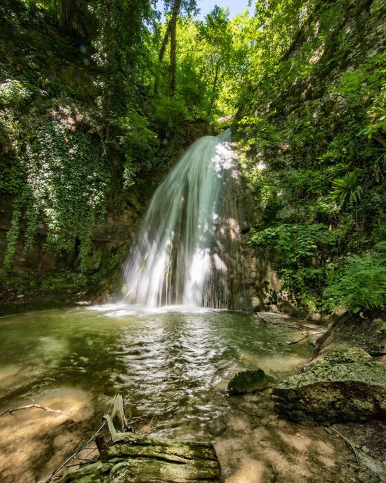 Escursione a Molina: il borgo e il Parco delle Cascate Escursione a Molina: il borgo e il Parco delle Cascate desktop picture