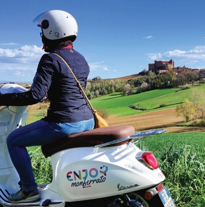 Tour in Vespa tra le colline del Monferrato Tour in Vespa tra le colline del Monferrato desktop picture
