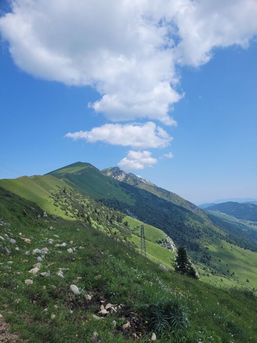 Cima Costabella e il rifugio Chierego Cima Costabella e il rifugio Chierego desktop picture