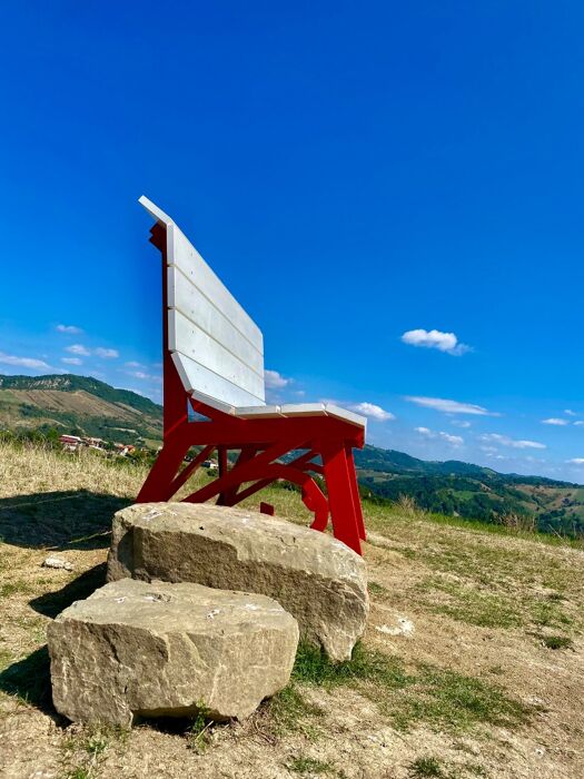 Leguigno: trekking tra castelli e Big Bench Leguigno: trekking tra castelli e Big Bench desktop picture
