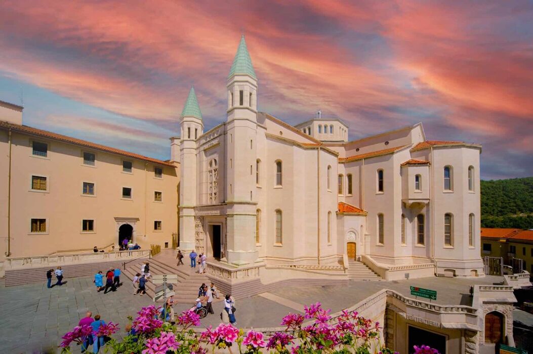 Viaggio Spirituale ad Assisi, Cascia e Norcia Viaggio Spirituale ad Assisi, Cascia e Norcia desktop picture