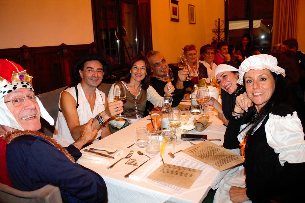 Capodanno nel Castello di Valenzano: Cenone Medievale con costumi e giochi teatrali Capodanno nel Castello di Valenzano: Cenone Medievale con costumi e giochi teatrali desktop picture