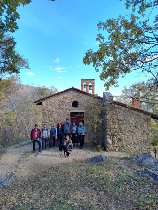 Emozionante trekking tra l'Eremo di San Bovo e le Cascate del Silan Emozionante trekking tra l'Eremo di San Bovo e le Cascate del Silan desktop picture