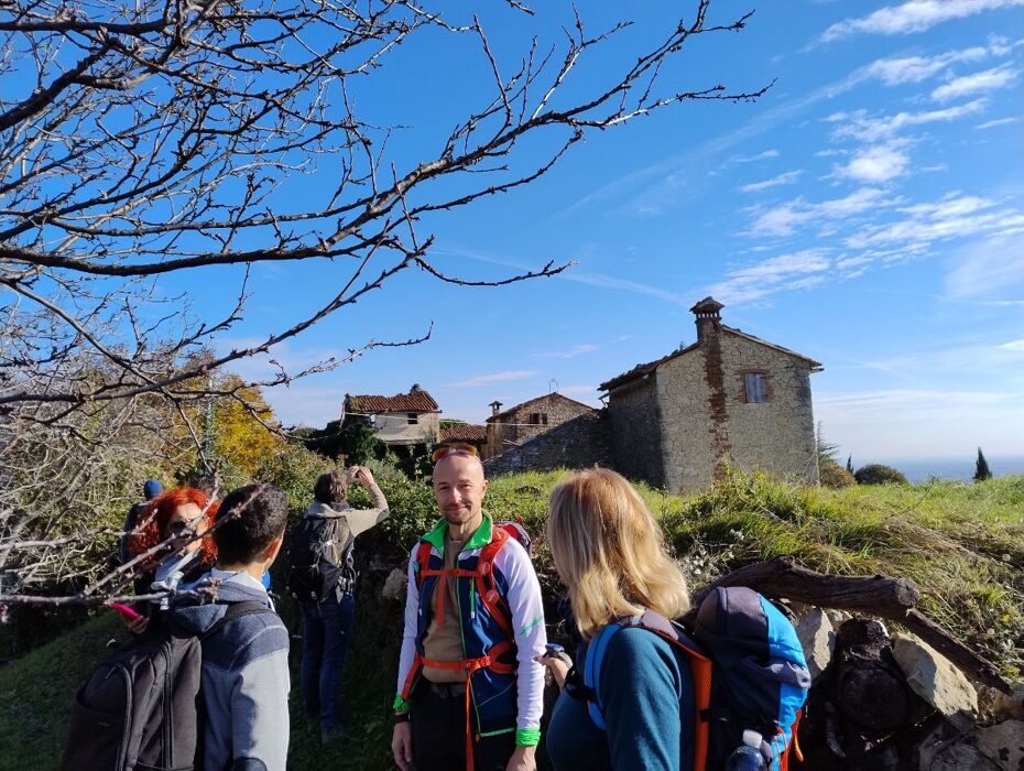 Emozionante trekking tra l'Eremo di San Bovo e le Cascate del Silan Emozionante trekking tra l'Eremo di San Bovo e le Cascate del Silan desktop picture