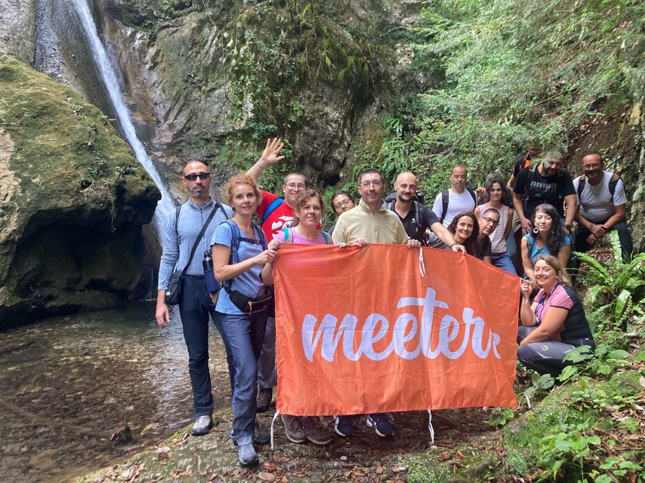 Trekking sul sentiero del Dint: Lago di Barcis e pranzo in osteria Trekking sul sentiero del Dint: Lago di Barcis e pranzo in osteria desktop picture