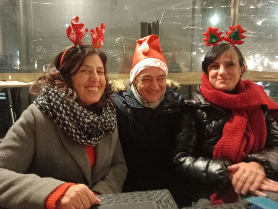 Aperitivo natalizio in centro a Milano Aperitivo natalizio in centro a Milano desktop picture