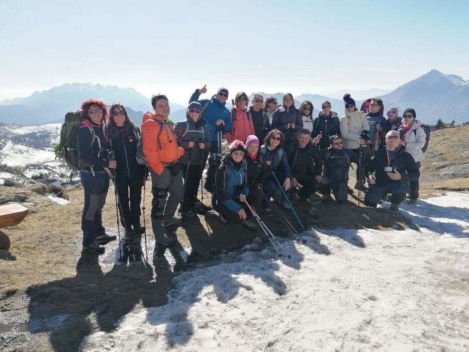Ciaspolata a Zoppè di Cadore: un'esperienza unica tra monti e foreste Ciaspolata a Zoppè di Cadore: un'esperienza unica tra monti e foreste desktop picture