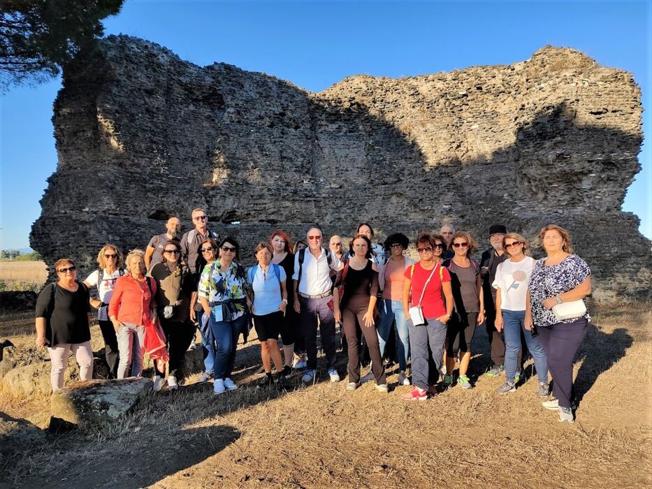 Il Parco degli Acquedotti a Roma: un viaggio tra ingegneria, natura e storia Il Parco degli Acquedotti a Roma: un viaggio tra ingegneria, natura e storia desktop picture