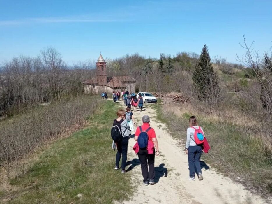 Escursione ad anello tra natura e preistoria a Rocchetta Palafea Escursione ad anello tra natura e preistoria a Rocchetta Palafea desktop picture