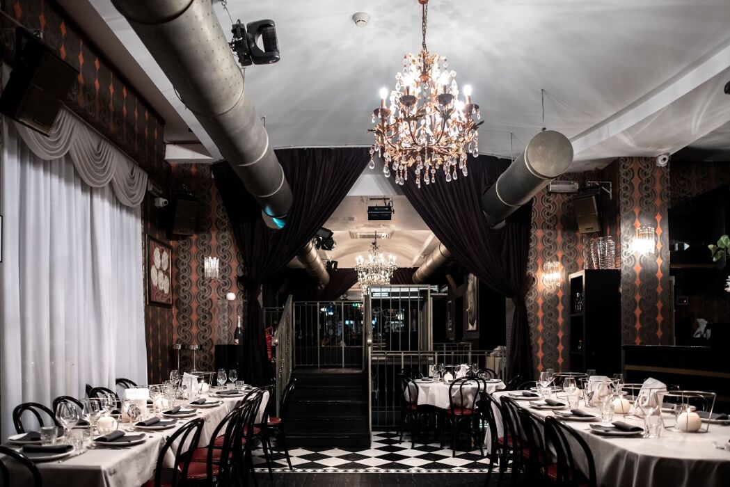 Aperitivo all'Arco della Pace di Milano Aperitivo all'Arco della Pace di Milano desktop picture