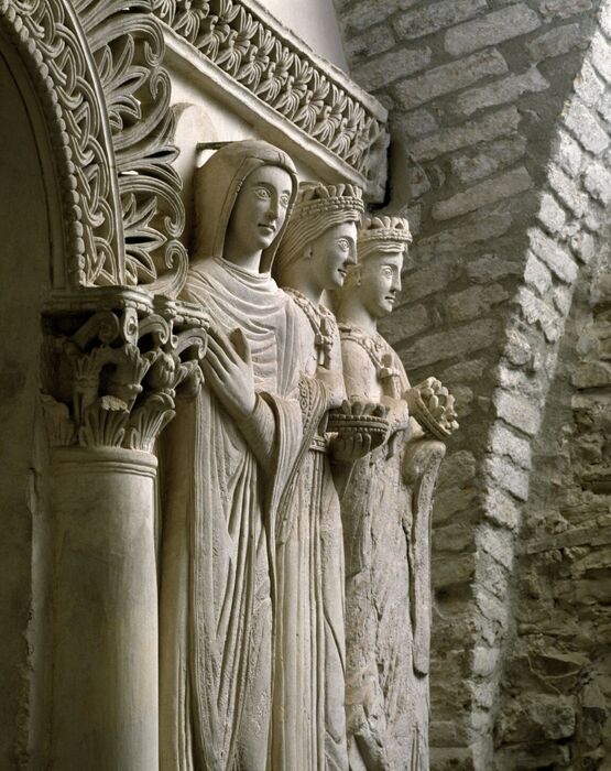 Cividale del Friuli: passeggiata tra i suoi tesori longobardi Cividale del Friuli: passeggiata tra i suoi tesori longobardi desktop picture