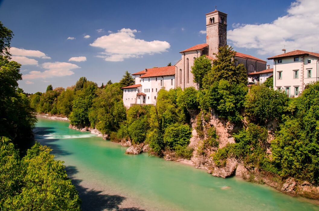 Cividale del Friuli: passeggiata tra i suoi tesori longobardi Cividale del Friuli: passeggiata tra i suoi tesori longobardi desktop picture
