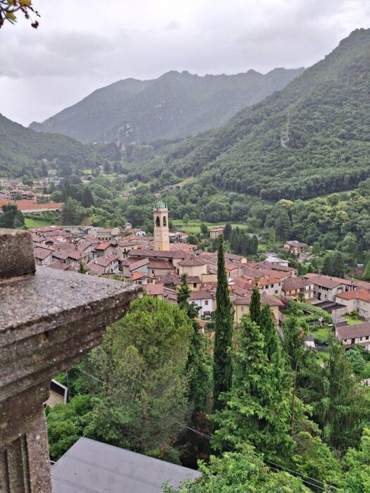 Trekking urbano a Lecco: dai monti al lago attraverso i rioni del fiume Trekking urbano a Lecco: dai monti al lago attraverso i rioni del fiume desktop picture