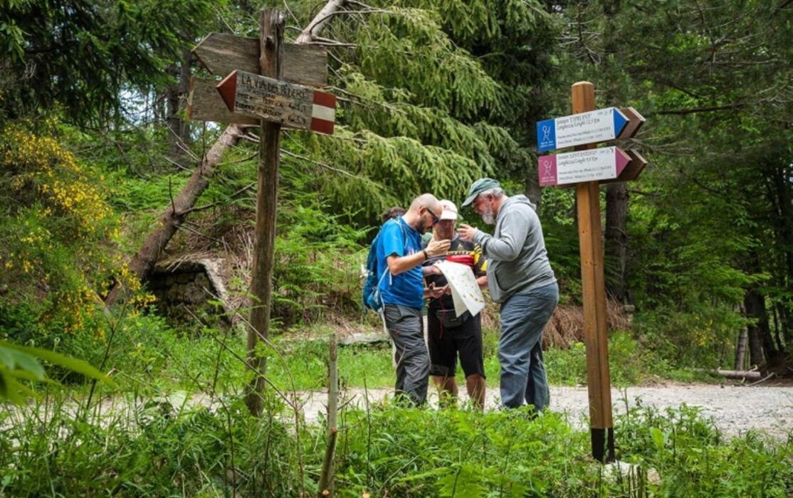 Caccia ai Fossili: Orienteering sulle colline di Cortiglione Caccia ai Fossili: Orienteering sulle colline di Cortiglione desktop picture