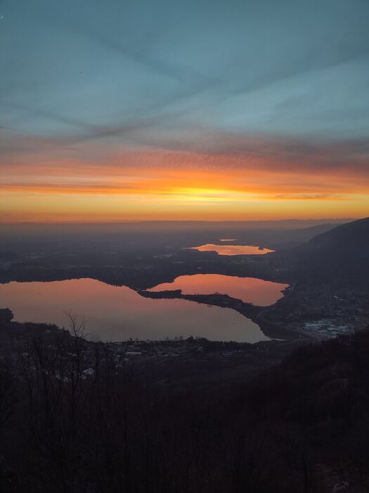 Esperienza serale in E-Bike con tramonto sul Monte Barro Esperienza serale in E-Bike con tramonto sul Monte Barro desktop picture