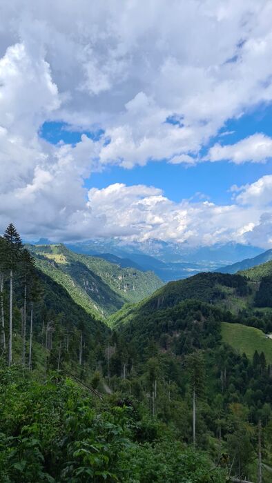 Escursione alle Meatte: Avventura Storica sul Monte Grappa Escursione alle Meatte: Avventura Storica sul Monte Grappa desktop picture