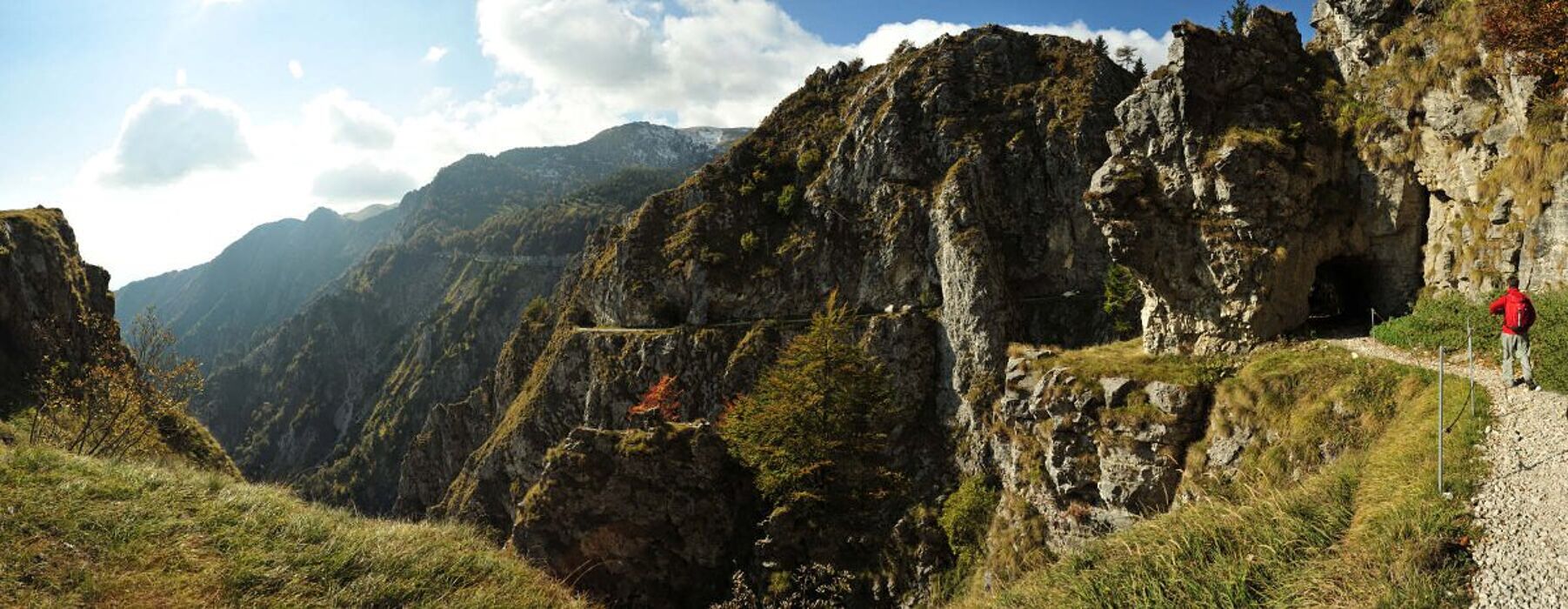 Escursione alle Meatte: Avventura Storica sul Monte Grappa Escursione alle Meatte: Avventura Storica sul Monte Grappa desktop picture