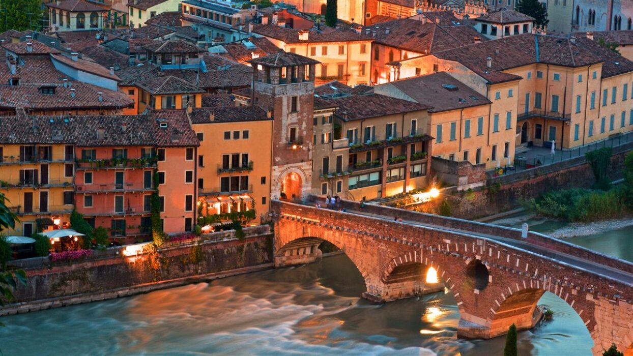 Cena a Verona: Sconto 40% e Nuove Amicizie Cena a Verona: Sconto 40% e Nuove Amicizie desktop picture