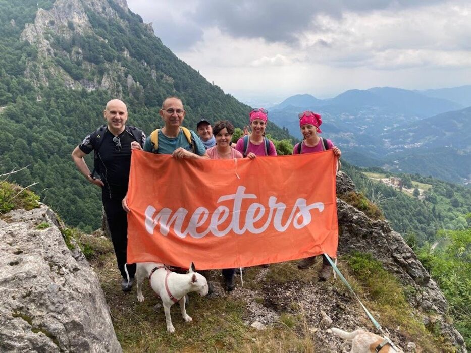Escursione catena delle Tre Croci nelle Piccole Dolomiti Escursione catena delle Tre Croci nelle Piccole Dolomiti desktop picture