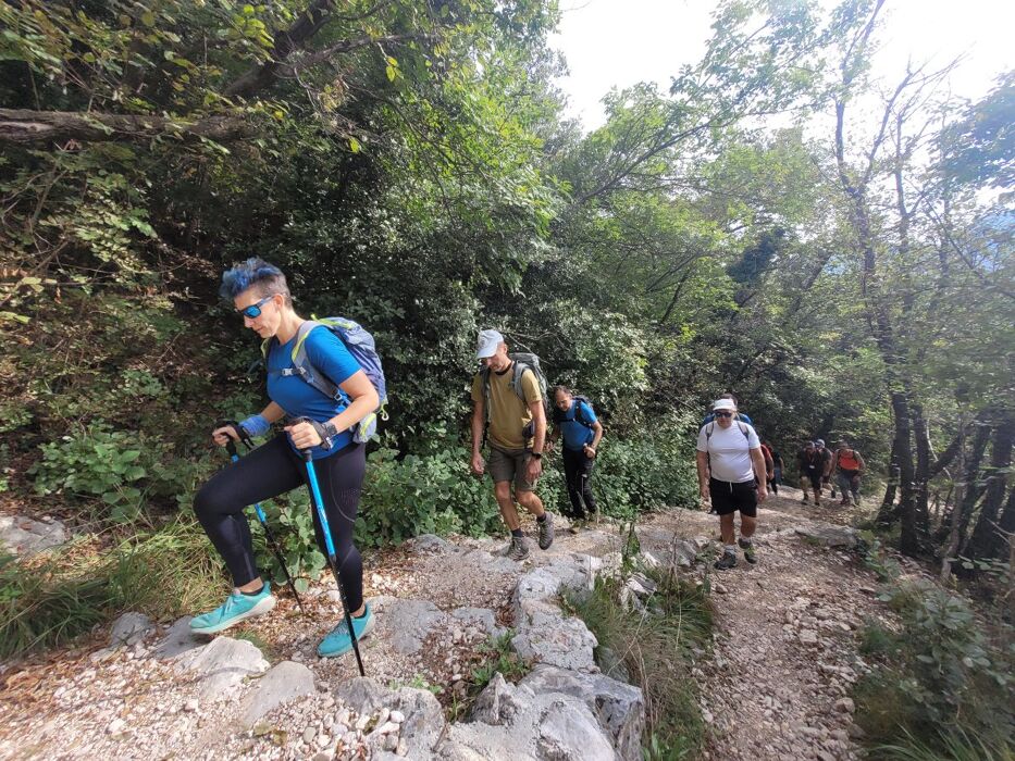 Escursione in Lessinia: la Valle delle Sfingi Escursione in Lessinia: la Valle delle Sfingi desktop picture