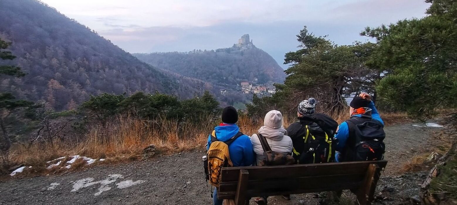 Il Sentiero dei Principi e la Sacra di San Michele Il Sentiero dei Principi e la Sacra di San Michele desktop picture