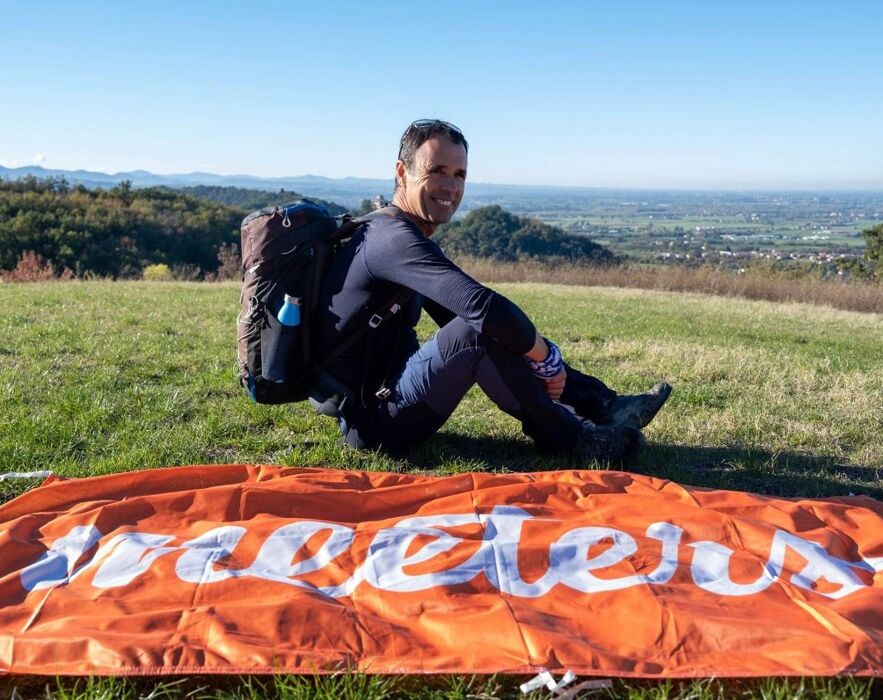 Trekking in collina a Montecavolo, tra presepi, pizzata e pattini Trekking in collina a Montecavolo, tra presepi, pizzata e pattini desktop picture