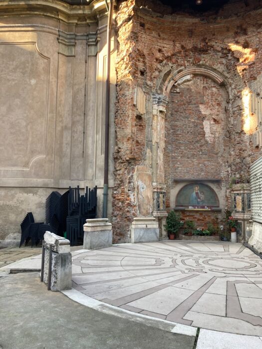 La Milano del Novecento: dal Futurismo al Ventennio fascista La Milano del Novecento: dal Futurismo al Ventennio fascista desktop picture