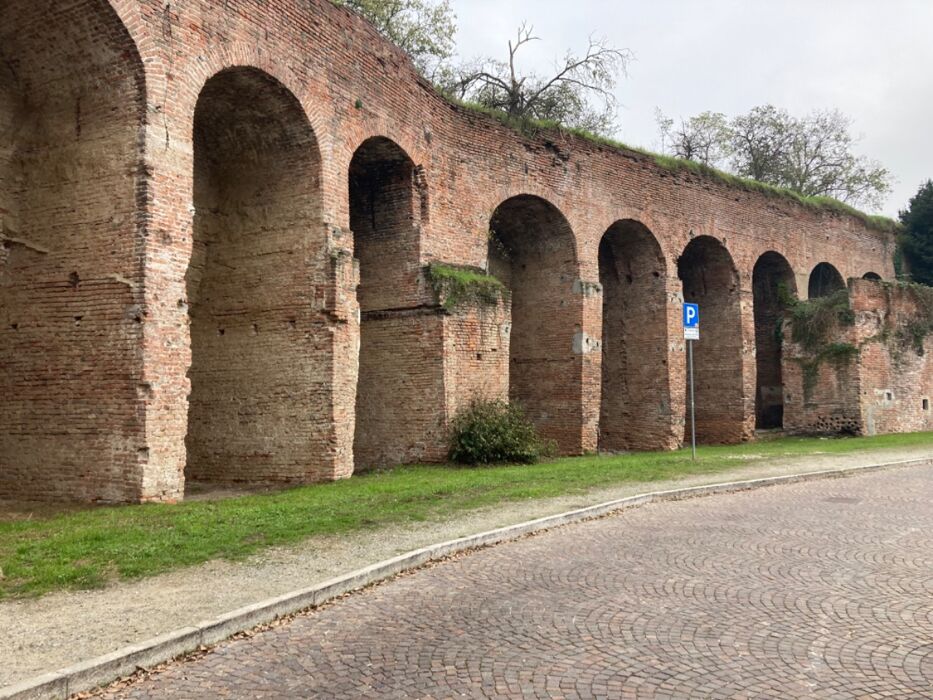 Tour Natalizio a Pavia: dalle Tradizioni dei Celti a oggi Tour Natalizio a Pavia: dalle Tradizioni dei Celti a oggi desktop picture