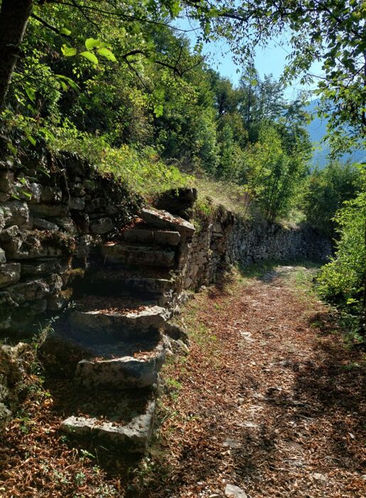 Escursione sul Sentiero del Genio in Val Brenta Escursione sul Sentiero del Genio in Val Brenta desktop picture