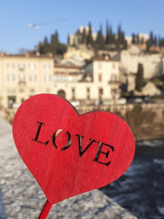 Verona romantica: sulle tracce di Romeo e Giulietta con dolce finale Verona romantica: sulle tracce di Romeo e Giulietta con dolce finale desktop picture