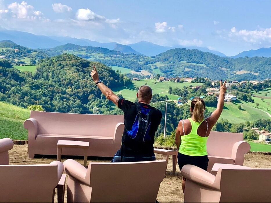 Escursione tra castelli, cascate e guadi sul Tassobbio con pranzo in trattoria Escursione tra castelli, cascate e guadi sul Tassobbio con pranzo in trattoria desktop picture