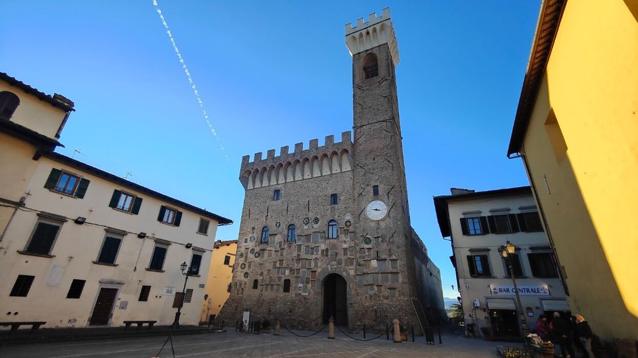 Scopri Scarperia: candidata Toscana a Borgo più bello d'Italia Scopri Scarperia: candidata Toscana a Borgo più bello d'Italia desktop picture