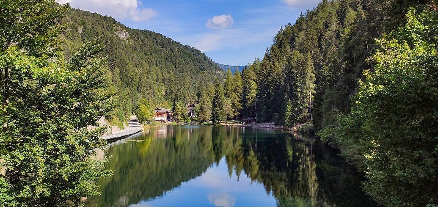 Incontriamoci al Lago Smeraldo: escursione, cena e pernottamento INCLUSI Incontriamoci al Lago Smeraldo: escursione, cena e pernottamento INCLUSI desktop picture