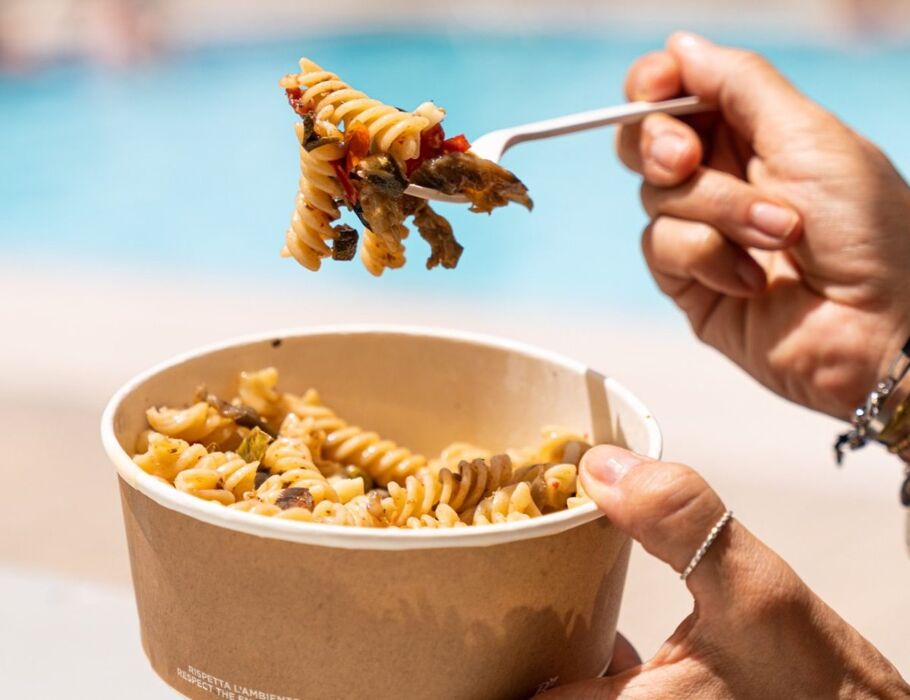 Raduno in piscina: tra Verona e il Lago di Garda Raduno in piscina: tra Verona e il Lago di Garda desktop picture