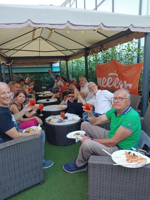 Pranzo e pomeriggio al Lago di Arona Pranzo e pomeriggio al Lago di Arona desktop picture